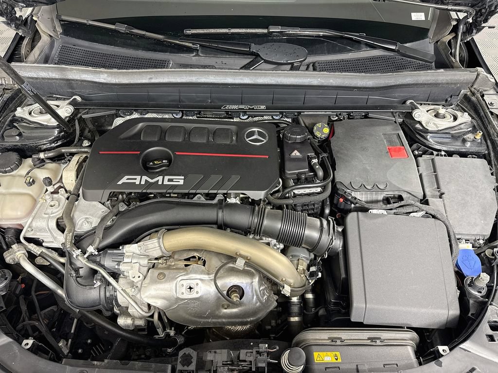 Used 2022 Mercedes-Benz GLB 35 AMG 4MATIC image 38