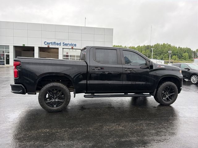 Used 2021 Chevrolet Silverado 1500 Custom Trail Boss w/ LPO, Dark Essentials Package AWD/4WD image 2
