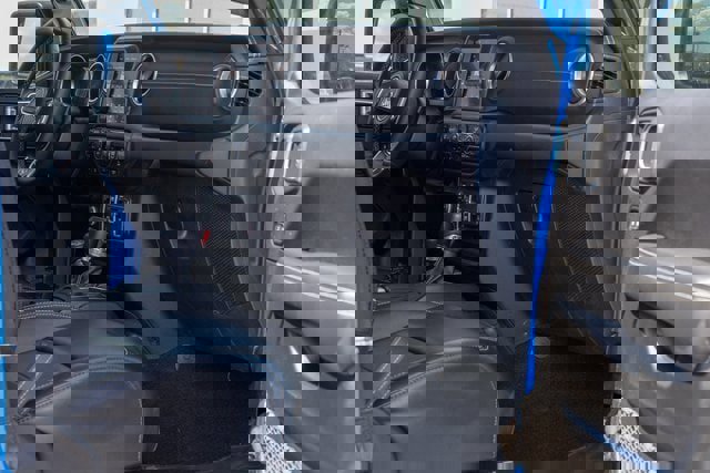 Used 2022 Jeep Wrangler Unlimited Sahara image 20