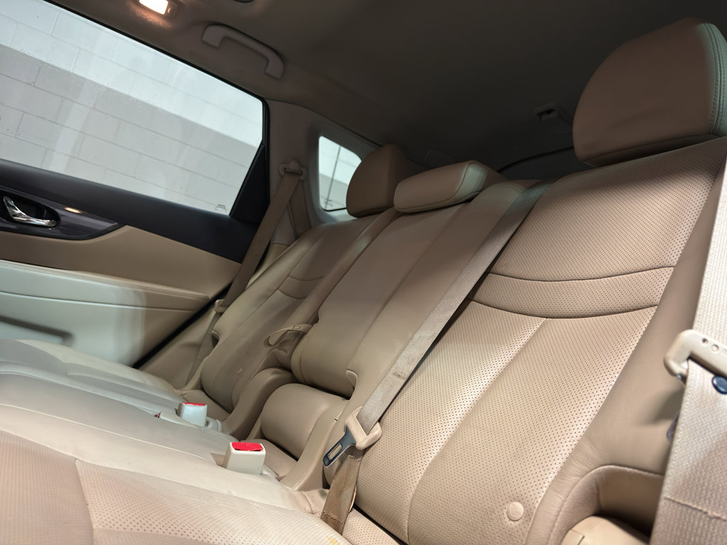 Used 2014 Nissan Rogue SL w/ SL Premium Package image 31