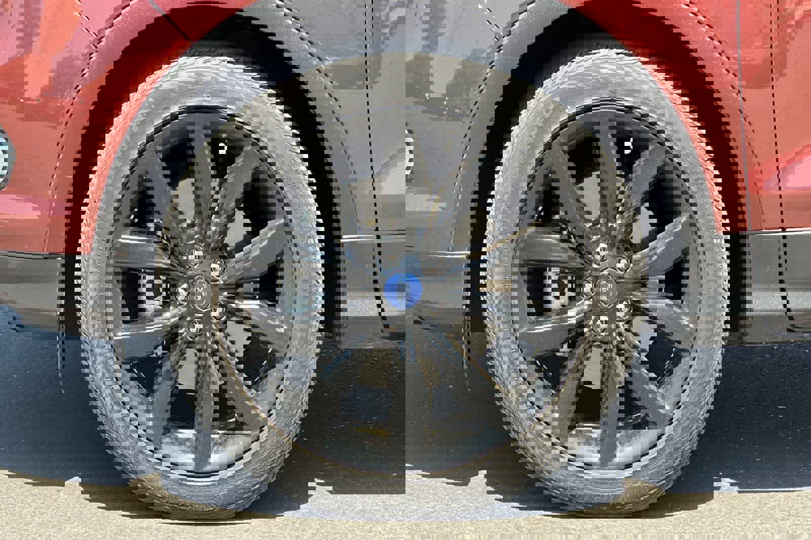 Used 2018 Ford Escape SE w/ SE Sport Appearance Package image 12