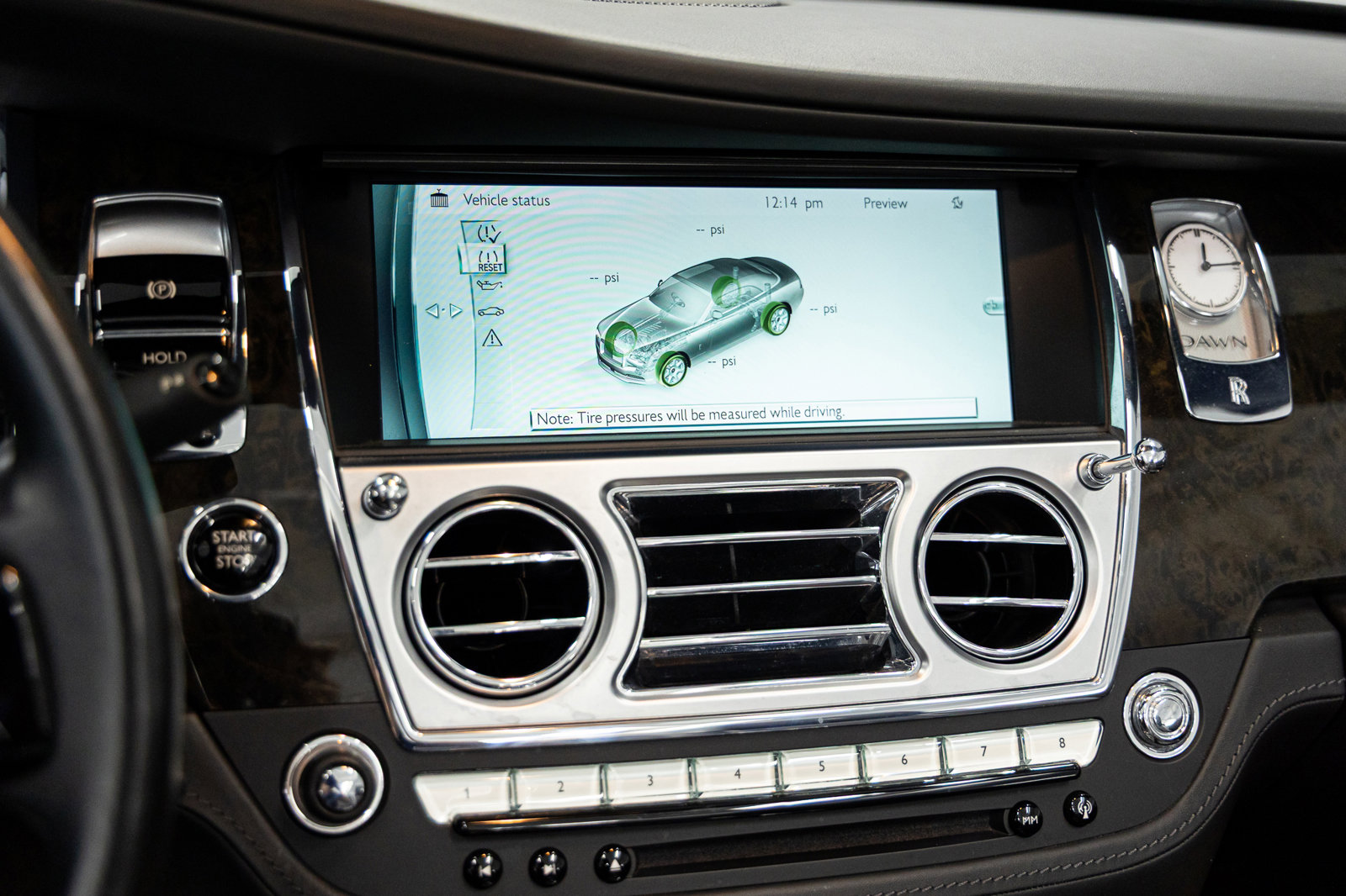 Used 2017 Rolls-Royce Dawn image 36