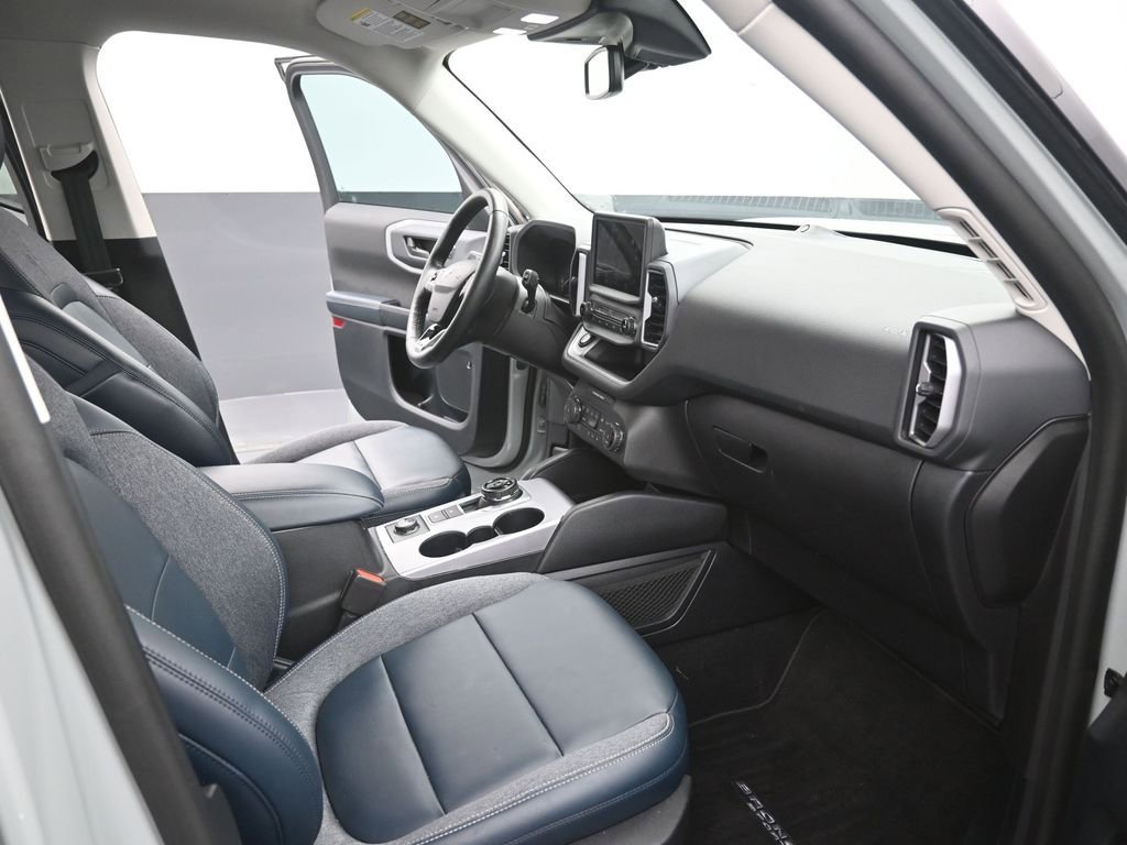 Used 2023 Ford Bronco Sport Outer Banks w/ Tech Package image 24