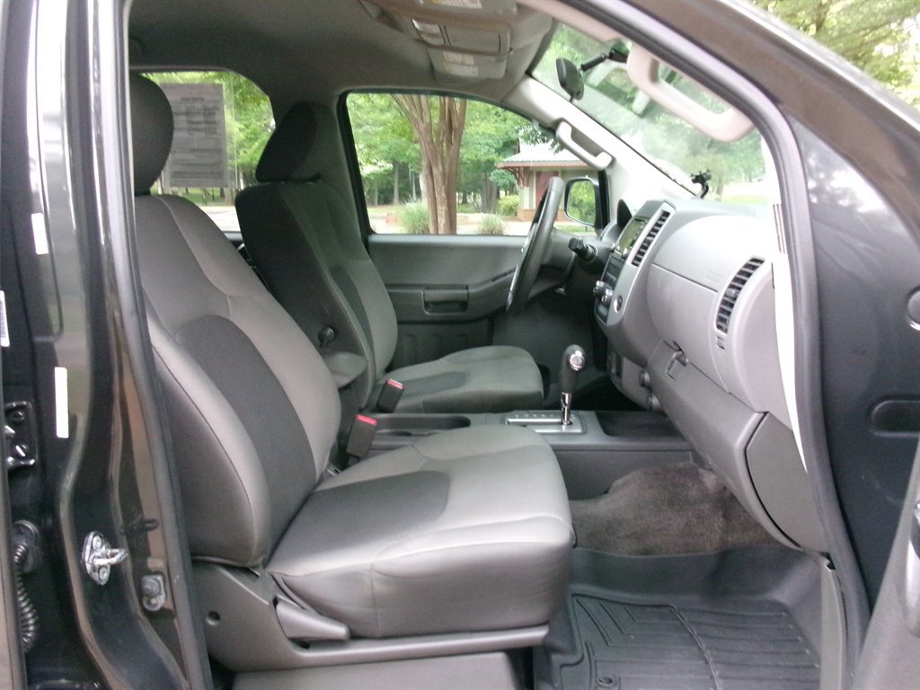Used 2015 Nissan Xterra S w/ Value Package RWD image 15