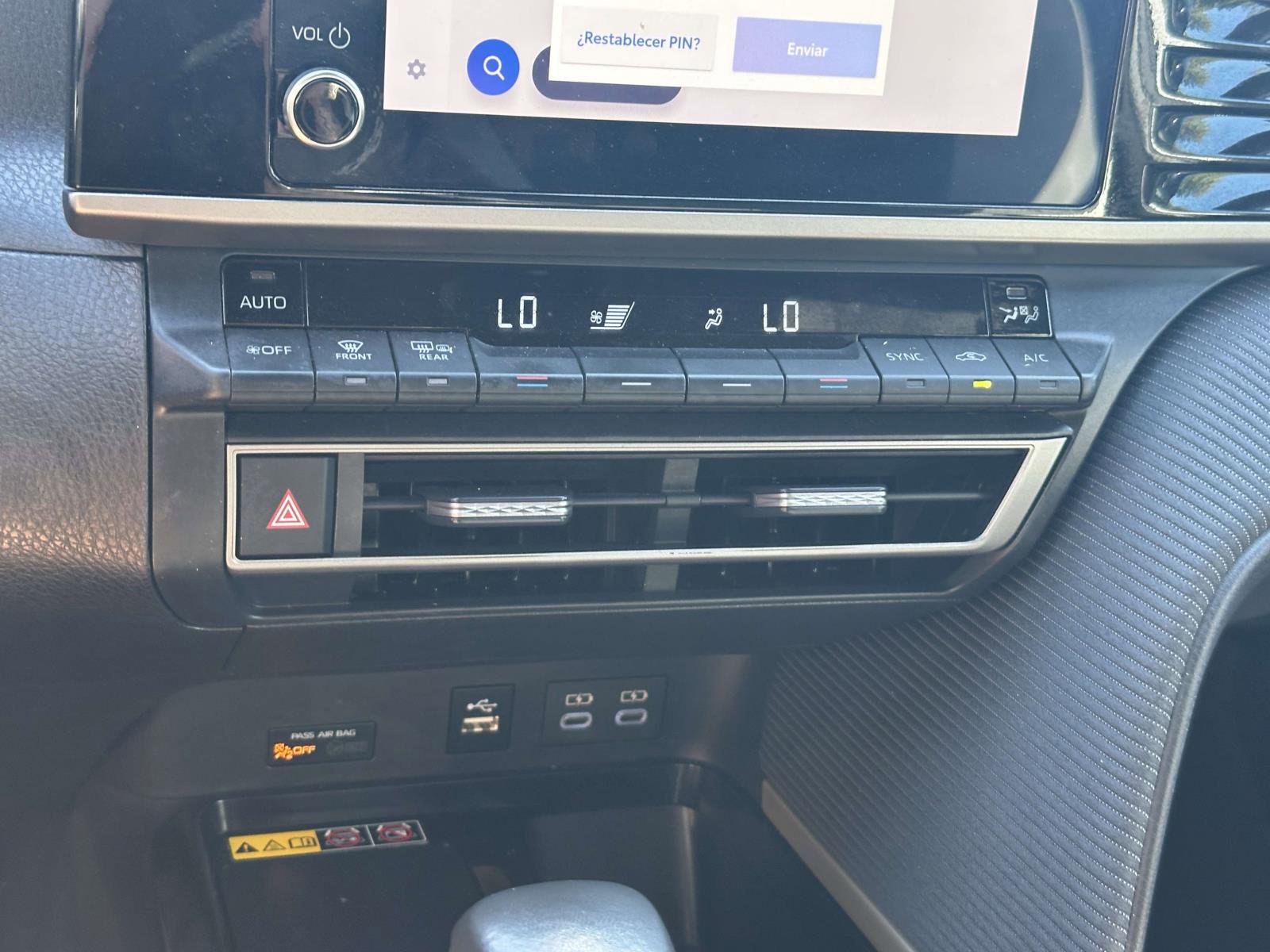 Used 2025 Toyota Camry SE image 26