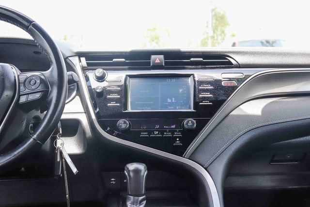 Used 2019 Toyota Camry SE FWD image 15