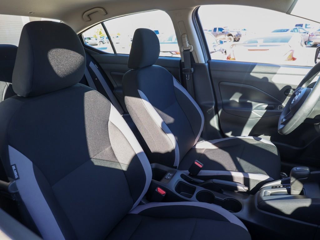 Used 2025 Nissan Versa S w/ Trunk Package image 20