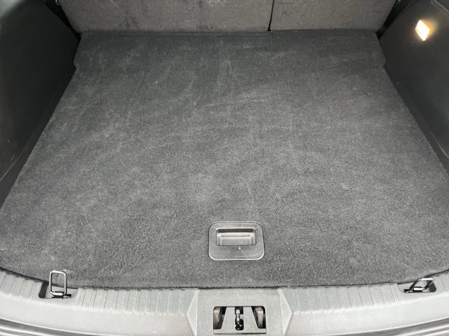 Used 2024 Ford Edge SEL image 11