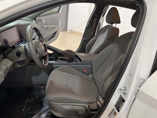 Used 2024 Hyundai Elantra SEL image 10