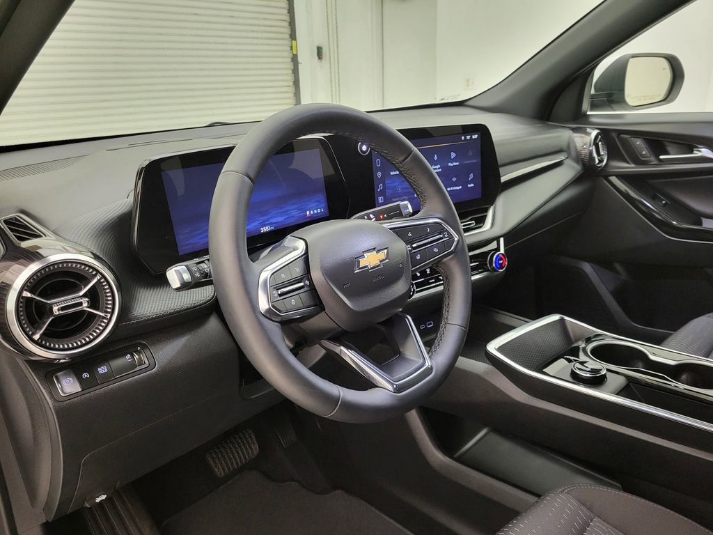 Certified 2026 Chevrolet Equinox LT image 26