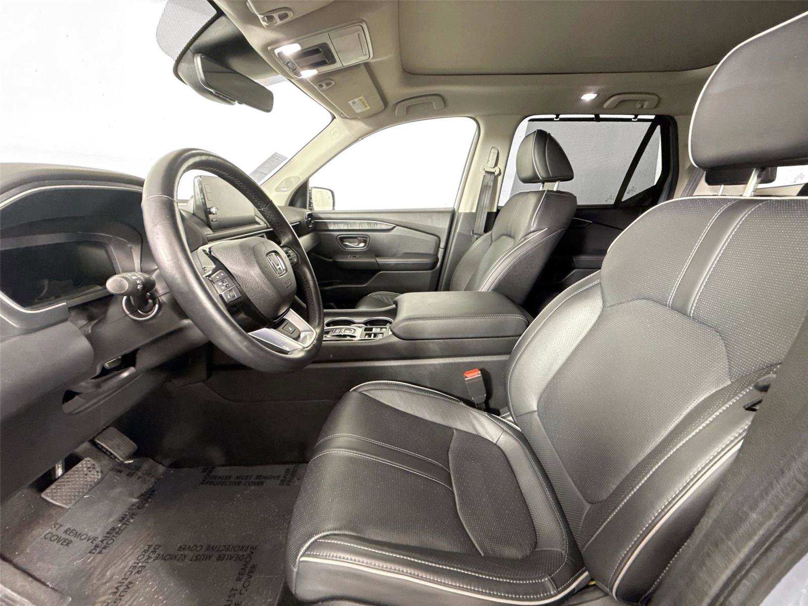 Used 2024 Honda Pilot Elite image 3