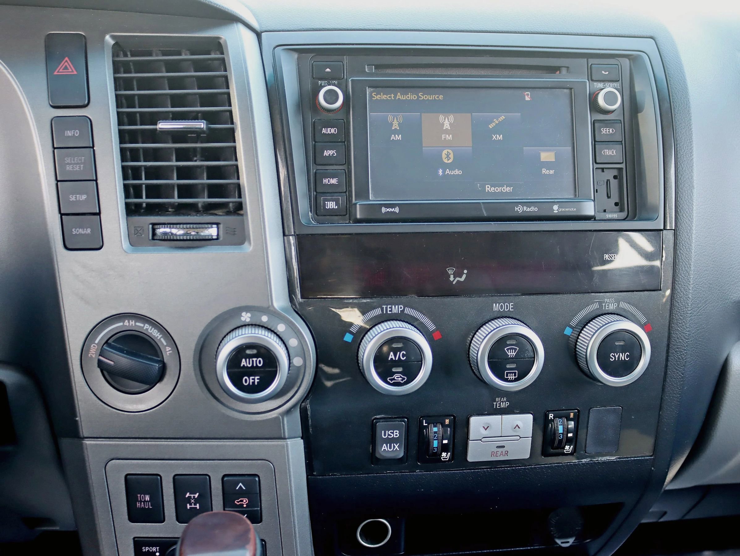 Used 2017 Toyota Sequoia Platinum AWD/4WD image 22