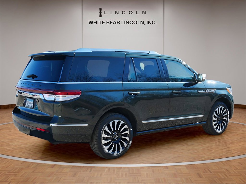 Used 2022 Lincoln Navigator Black Label image 8