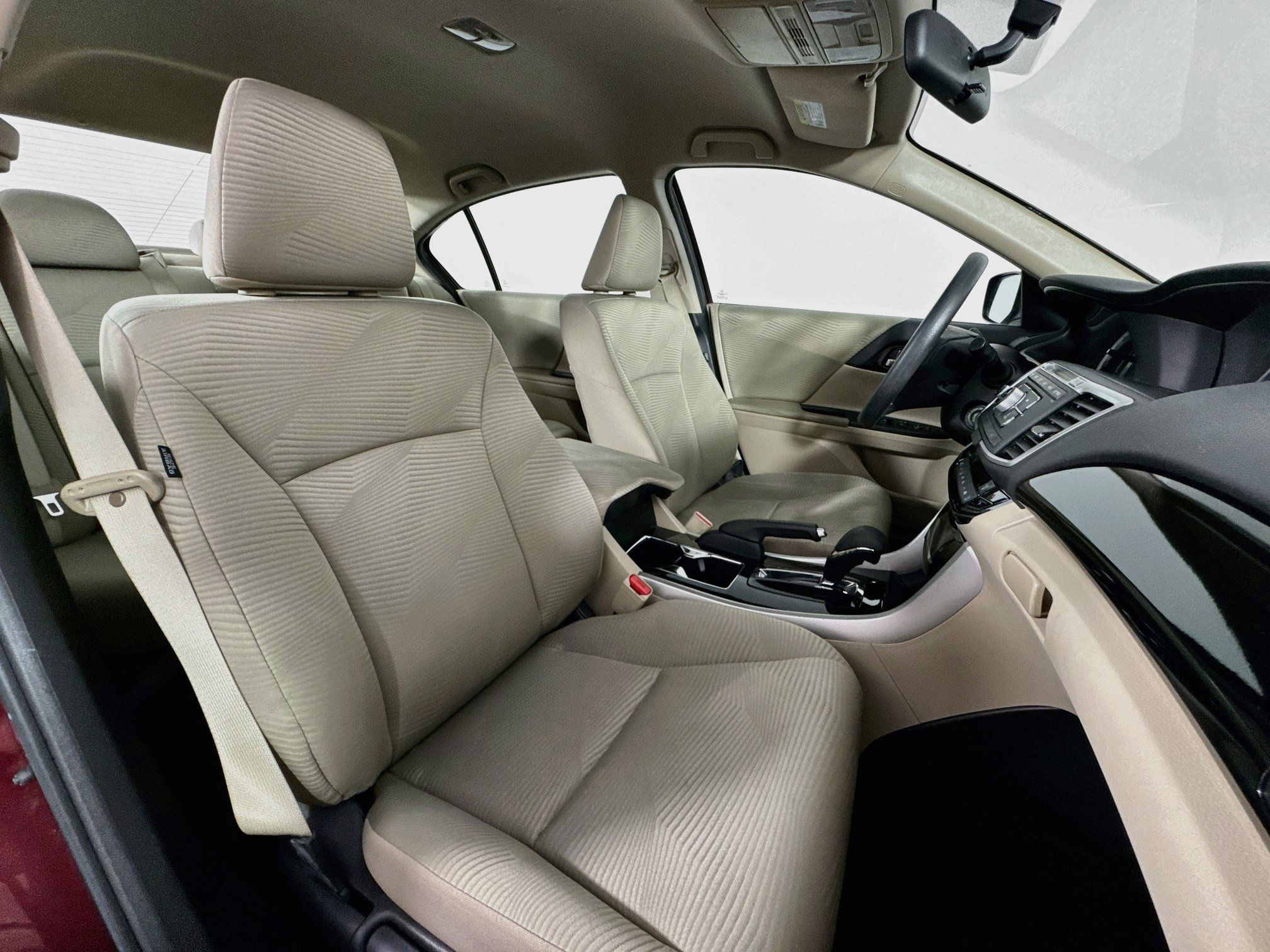 Used 2016 Honda Accord LX image 25