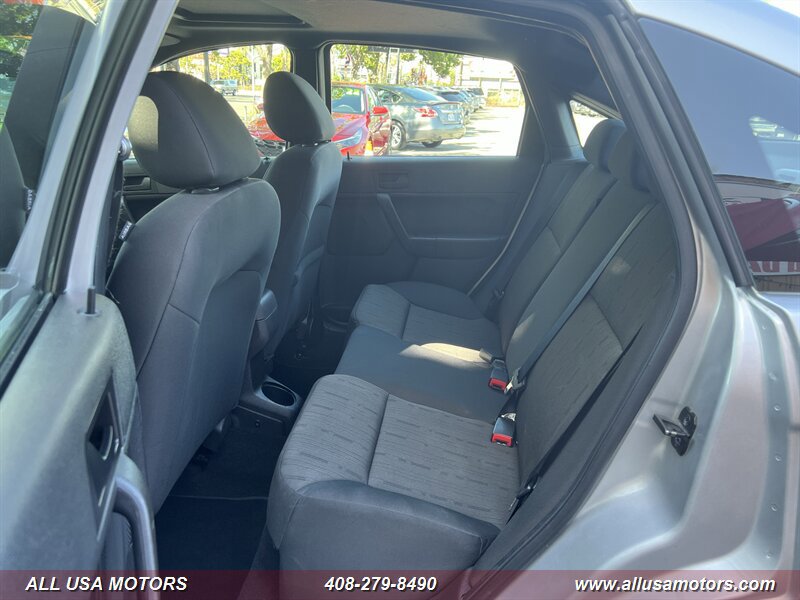 Used 2010 Ford Focus SE FWD image 22