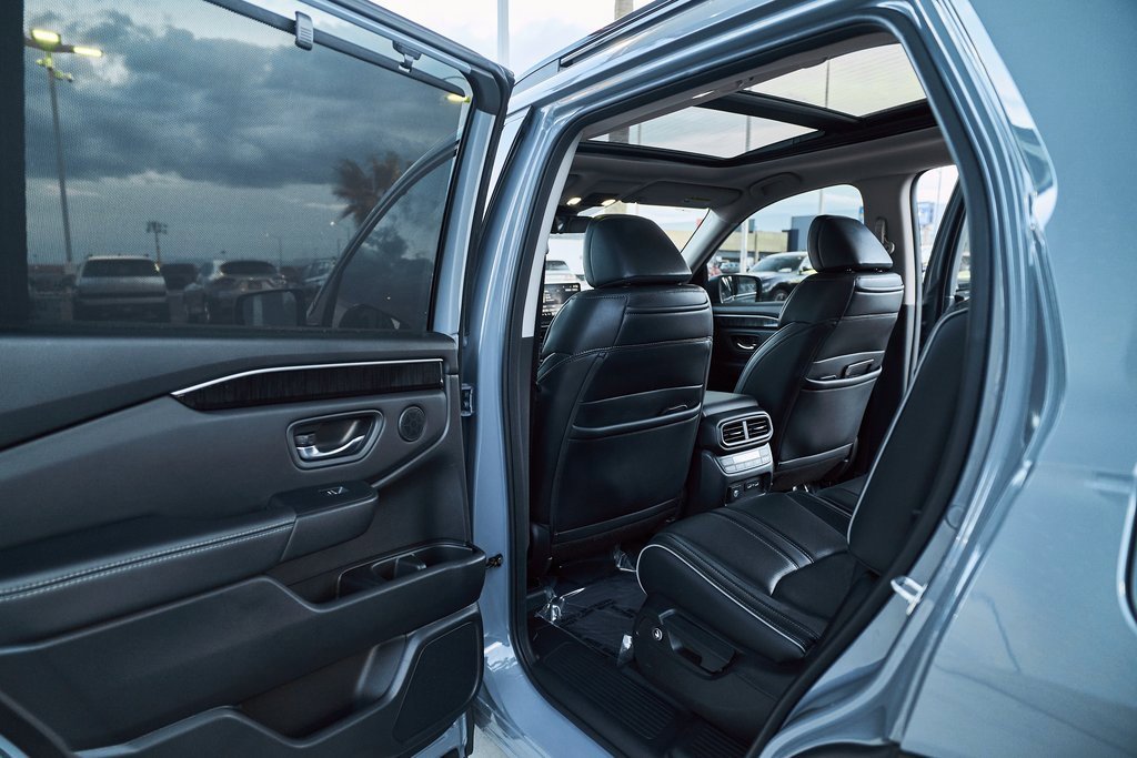 Used 2023 Honda Pilot Elite image 17