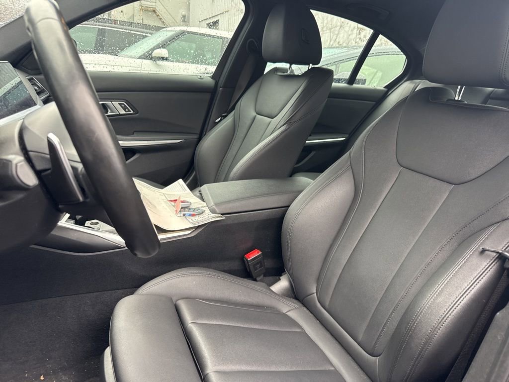 Used 2020 BMW 330i xDrive Sedan w/ M Sport Package image 3