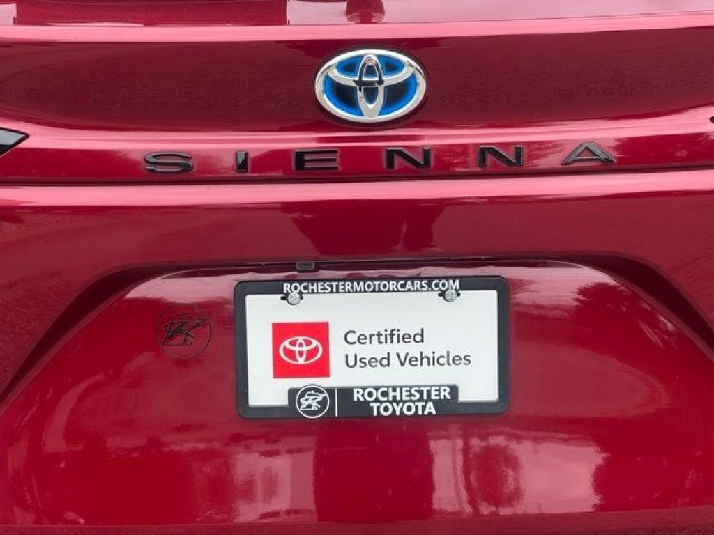 Certified 2022 Toyota Sienna XSE w/ XSE Plus Package AWD/4WD image 47