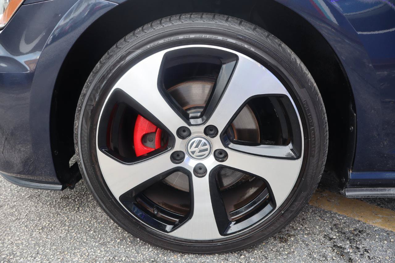 Used 2016 Volkswagen GTI SE FWD image 29