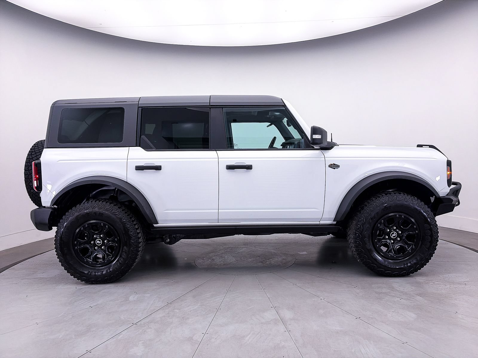 Used 2023 Ford Bronco Wildtrak AWD/4WD image 45