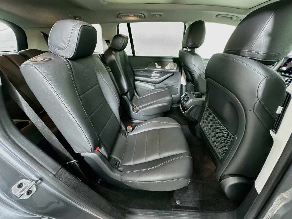 Used 2024 Mercedes-Benz GLS 450 4MATIC image 29