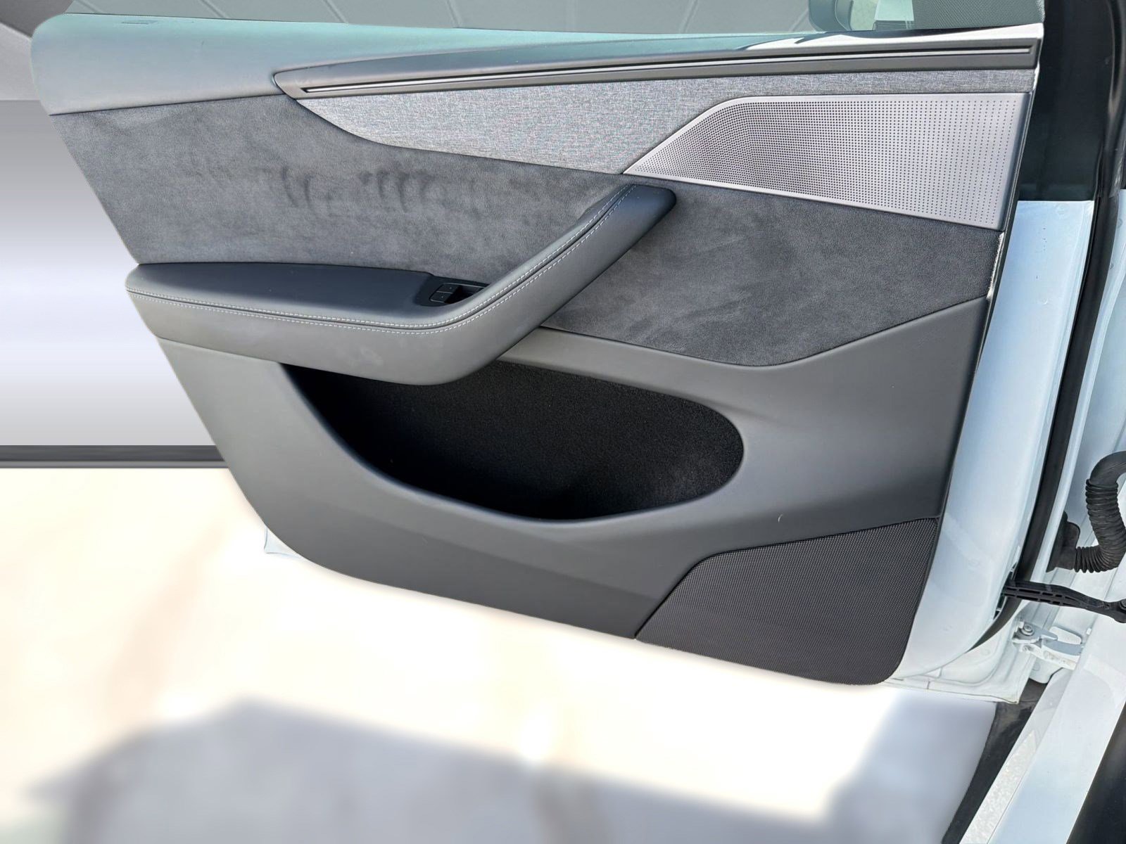 Used 2026 Tesla Model Y AWD image 19