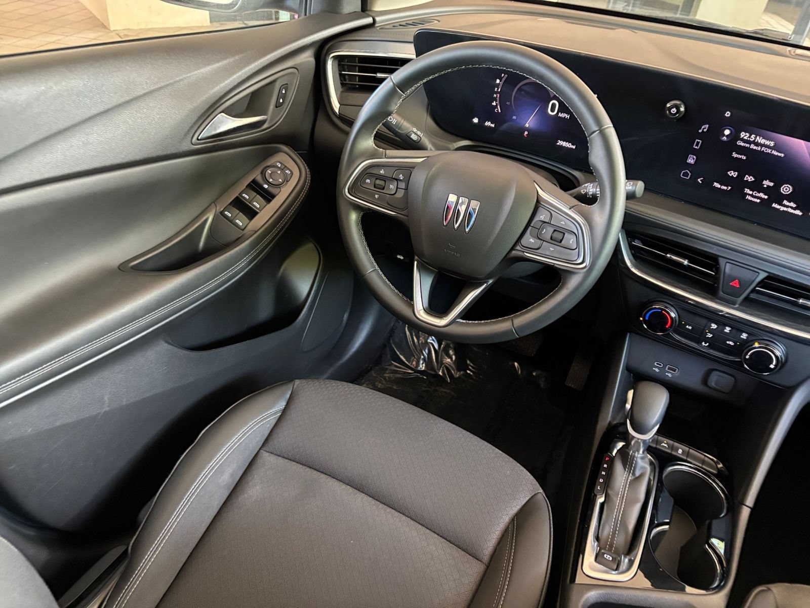Used 2025 Buick Encore GX Preferred FWD image 33