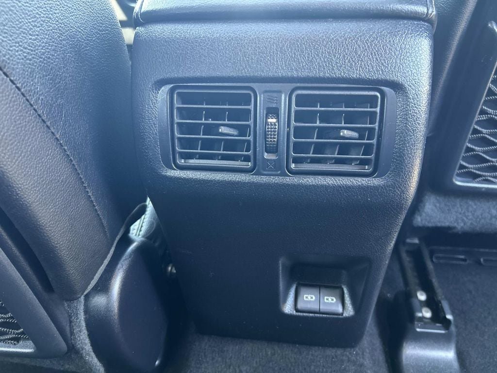 Used 2023 Toyota 4Runner Limited image 17