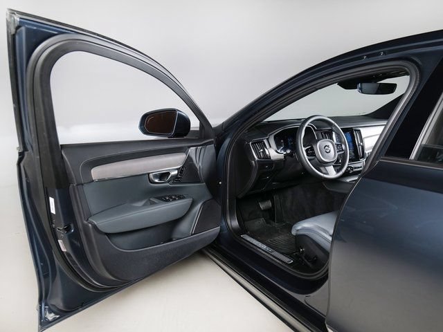 Used 2023 Volvo S90 B6 Ultimate AWD/4WD image 25