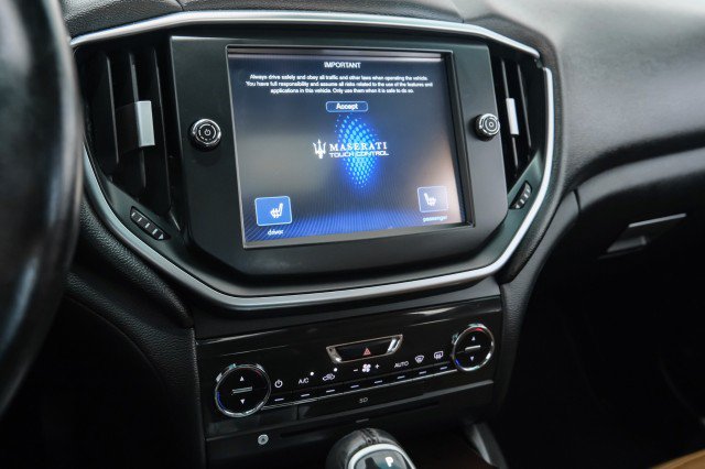 Used 2014 Maserati Ghibli S Q4 AWD/4WD image 25