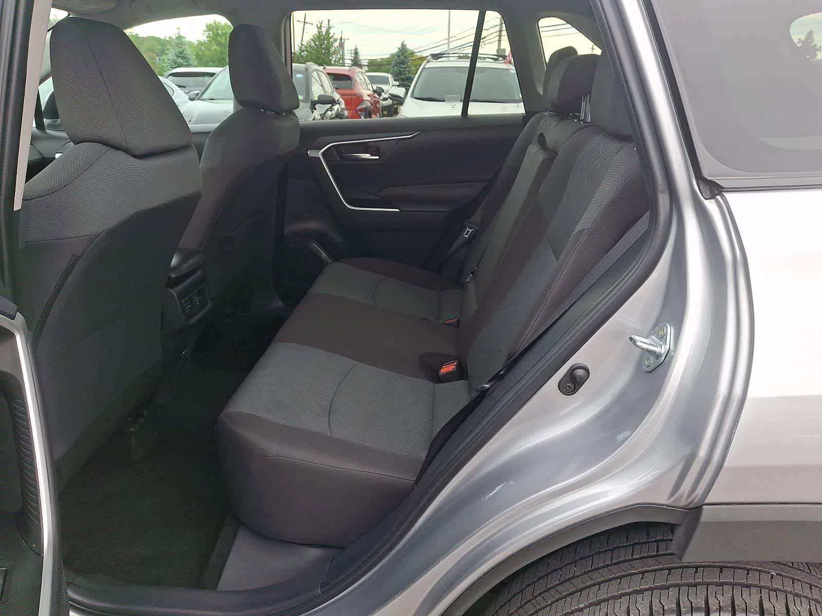 Used 2024 Toyota RAV4 XLE AWD/4WD image 13