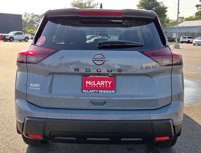 New 2026 Nissan Rogue Dark Armor FWD image 7