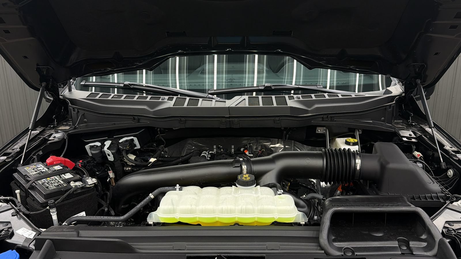 Used 2026 Ford F150 Lariat AWD/4WD image 19