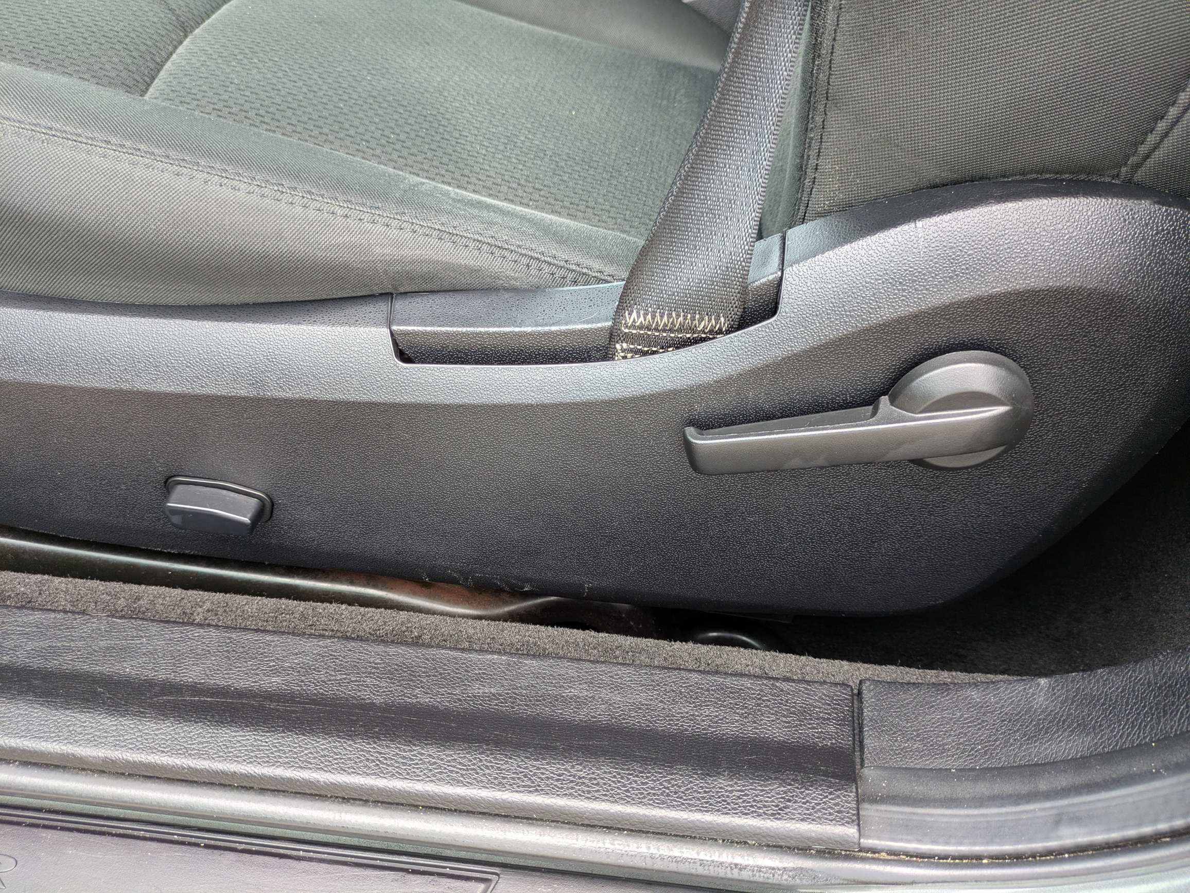 Used 2012 Chrysler 200 Touring FWD image 22