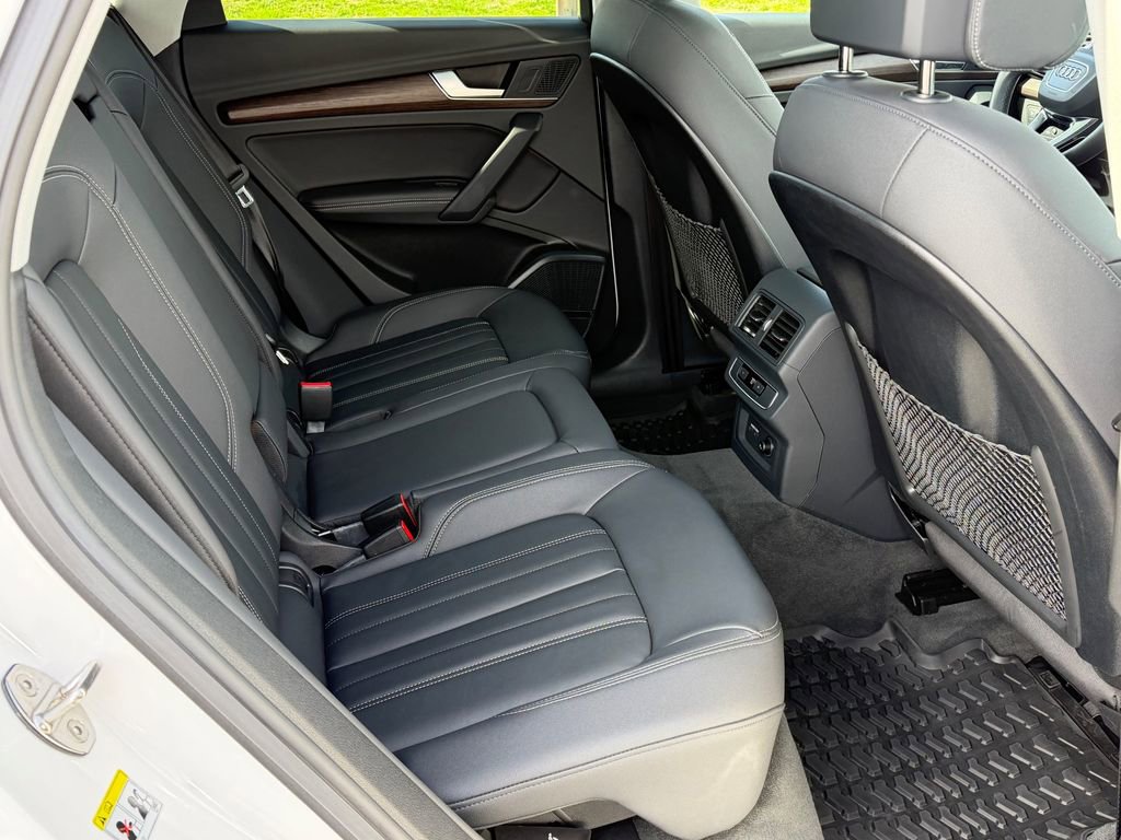 Certified 2023 Audi Q5 2.0T Premium Plus w/ Premium Plus Package image 16