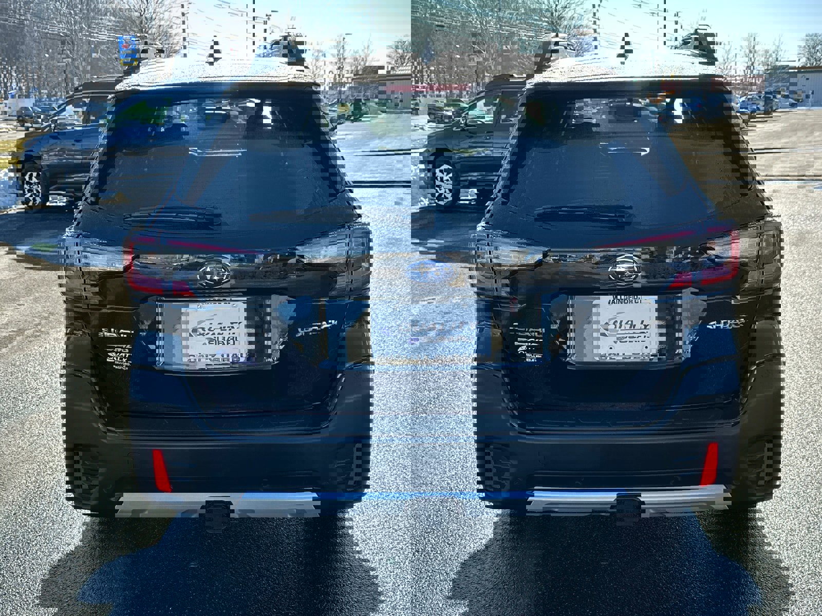 Used 2021 Subaru Outback Limited image 3