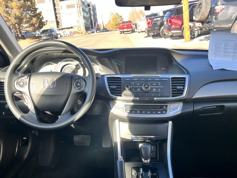 Used 2015 Honda Accord LX image 18