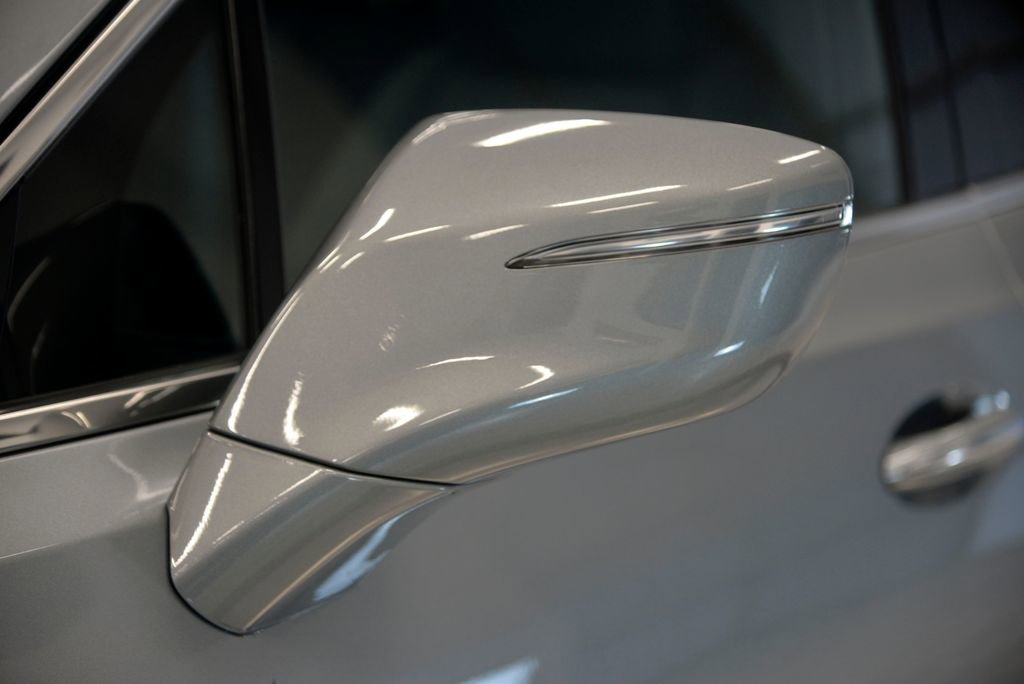 Used 2024 Buick Enclave Essence w/ Experience Buick Package image 12