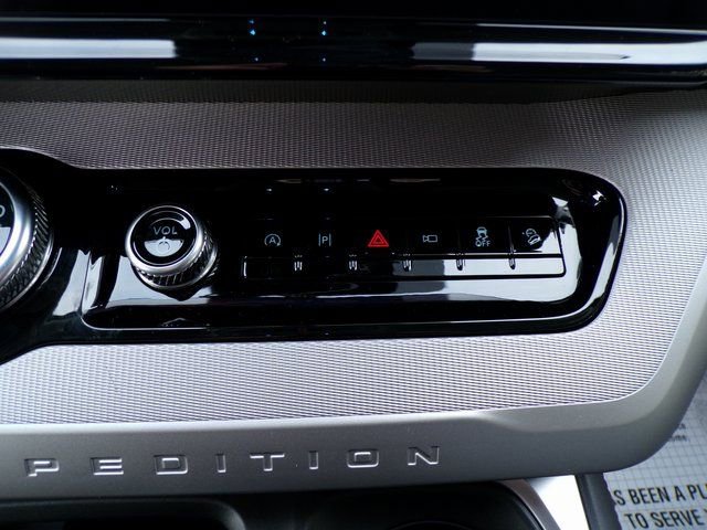 New 2025 Ford Expedition Active AWD/4WD image 29