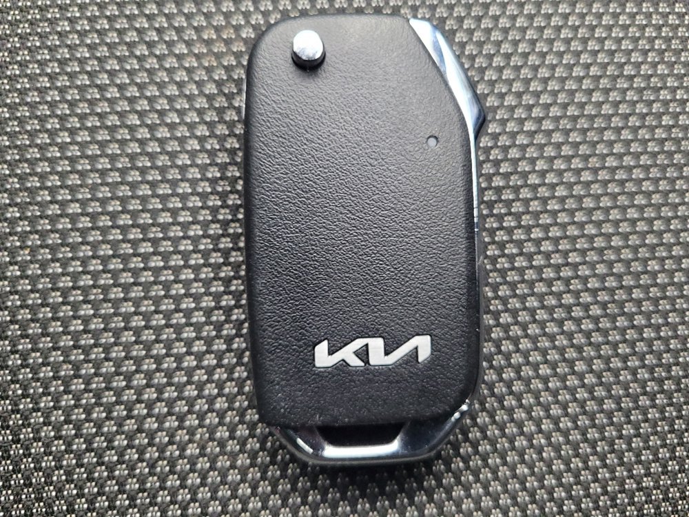 Used 2023 Kia Forte LXS image 32