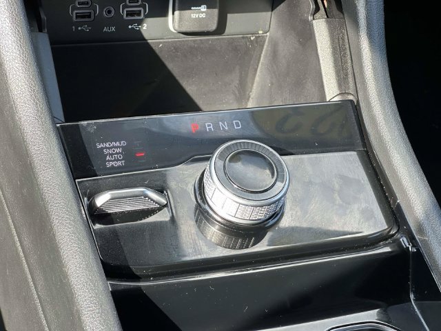 Used 2023 Jeep Grand Cherokee L Limited w/ Black Appearance Package AWD/4WD image 21
