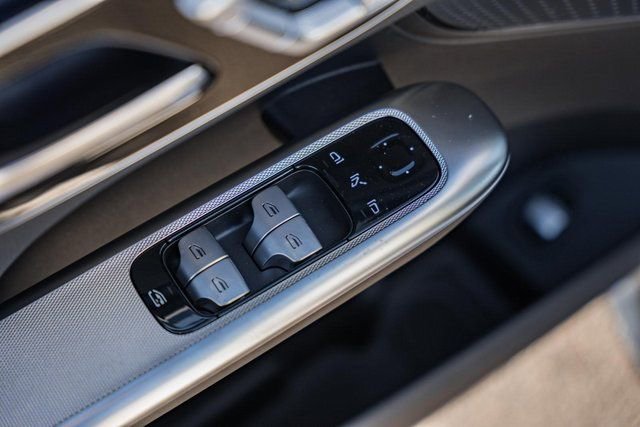 New 2026 Mercedes-Benz GLC 43 AMG 4MATIC image 38