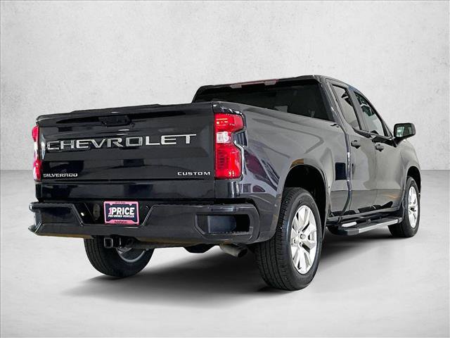Used 2023 Chevrolet Silverado 1500 Custom RWD image 2