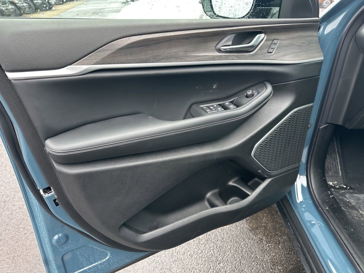 New 2026 Jeep Grand Cherokee L Limited image 13