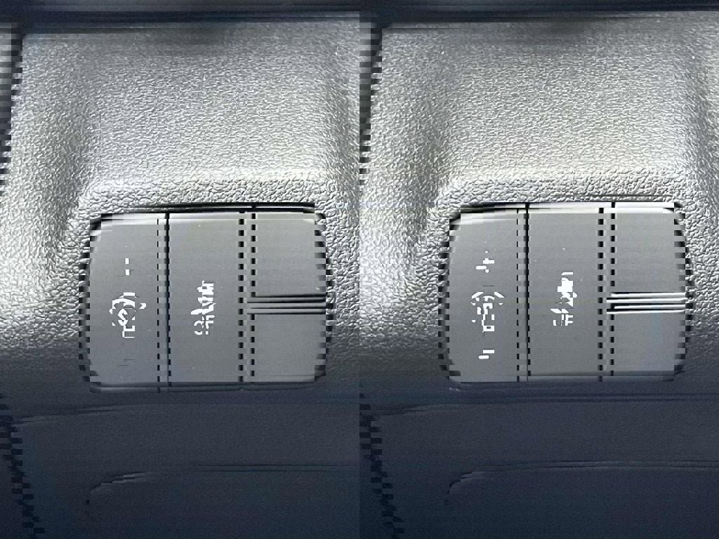 New 2026 Hyundai Elantra Sport image 17