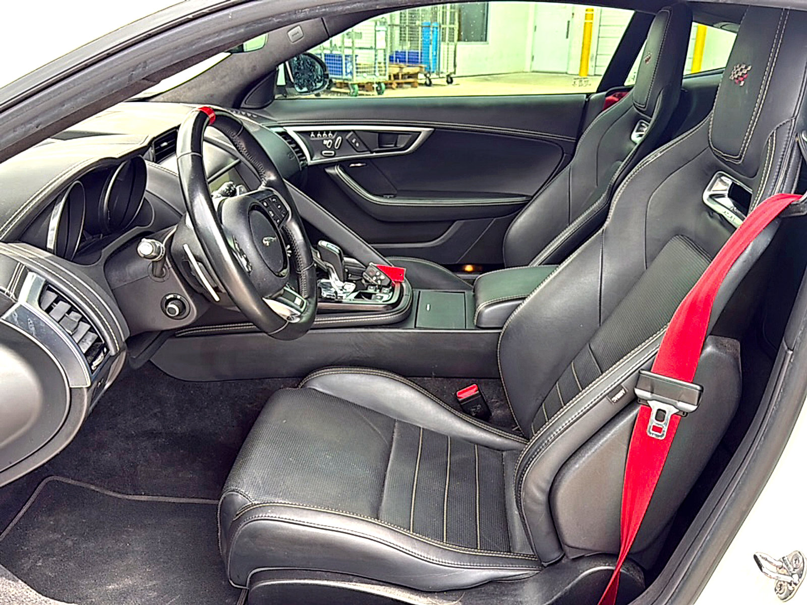 Used 2020 Jaguar F-TYPE Coupe RWD image 7