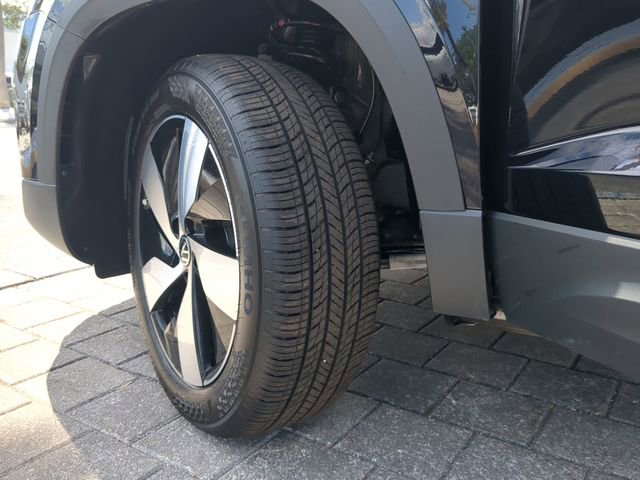 Certified 2025 Volkswagen Taos S AWD/4WD image 33