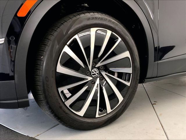 Used 2023 Volkswagen ID.4 Pro S Plus AWD/4WD image 9