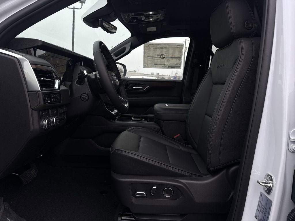 New 2026 GMC Yukon XL Denali w/ Denali Reserve Package image 13