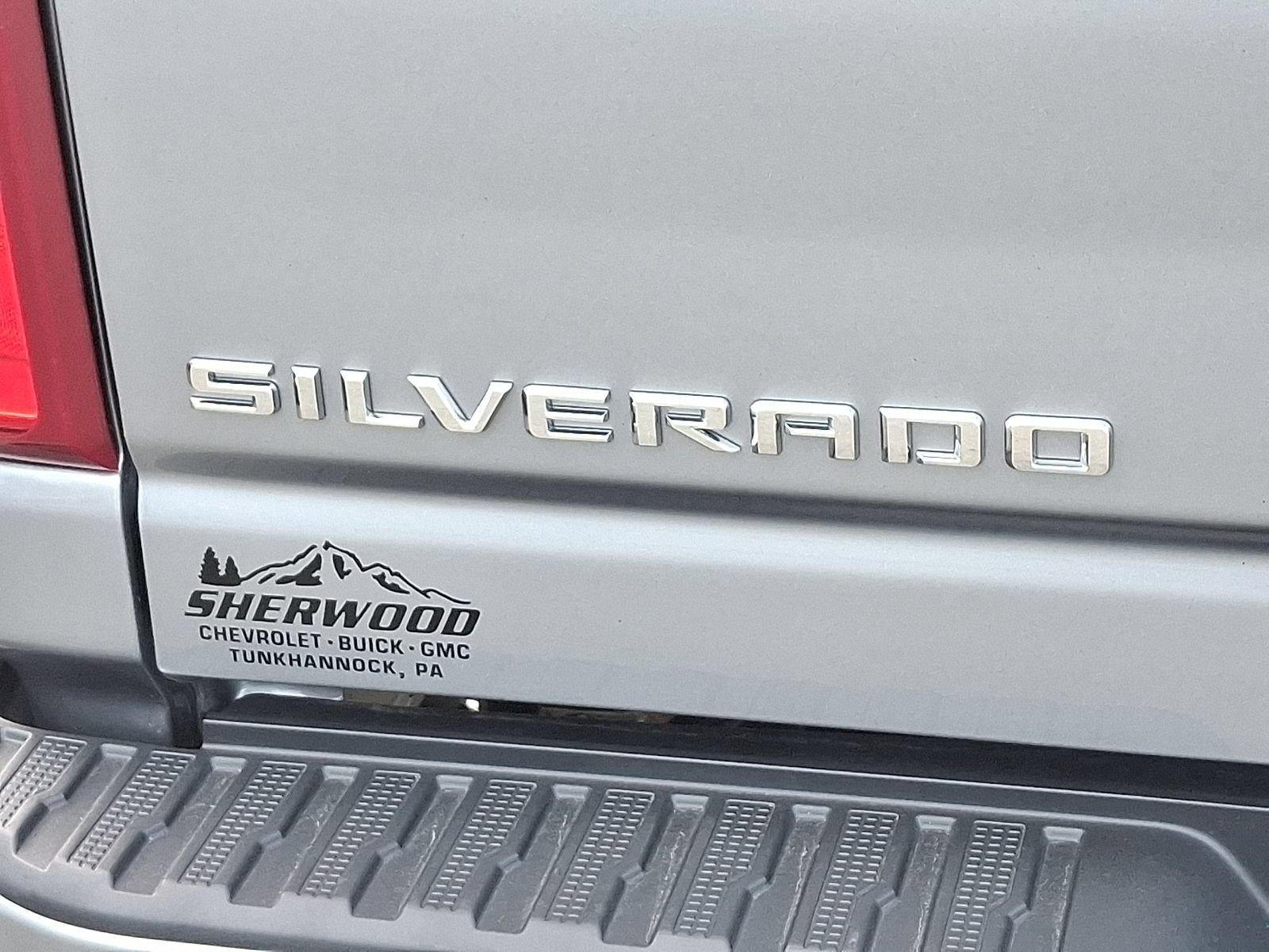 Certified 2025 Chevrolet Silverado 3500 High Country w/ High Country Premium Package AWD/4WD image 31